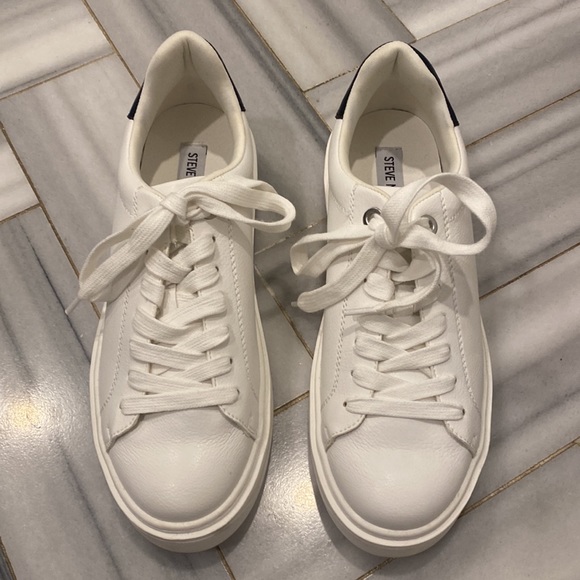 Steve Madden sneakers - Picture 2 of 5